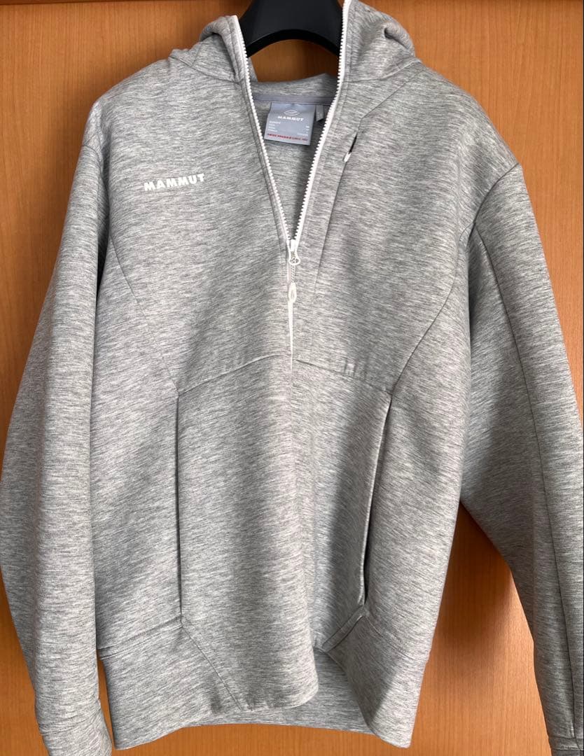 MAMMUT グレー パーカー＆パンツ上下セット
