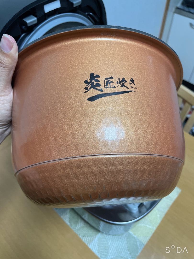 東芝RC-18VST-K炎匠炊き 真空圧力IHジャー炊飯器 ジャンク品