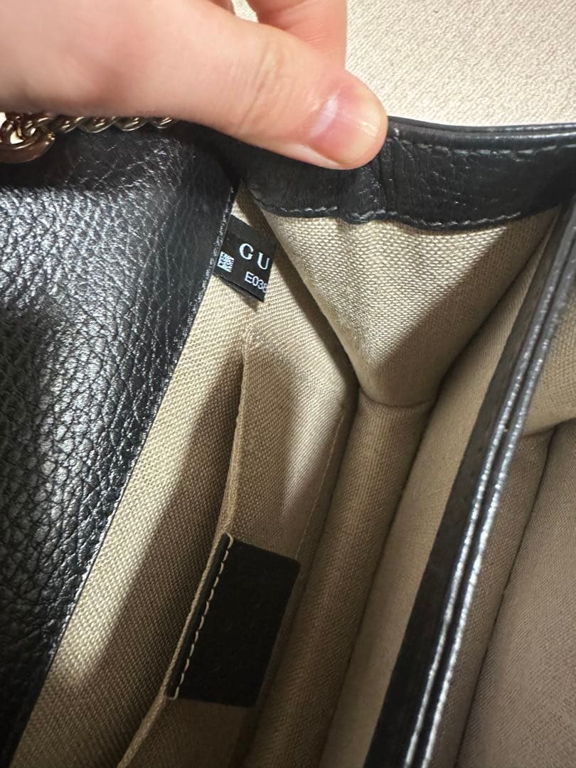 GUCCI インターロッキング ブラック ショルダーバッグ