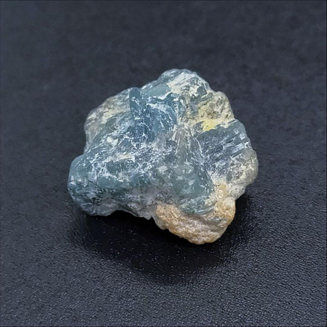 【マダガスカル産】グランディディエライト/雲母の原石⑤