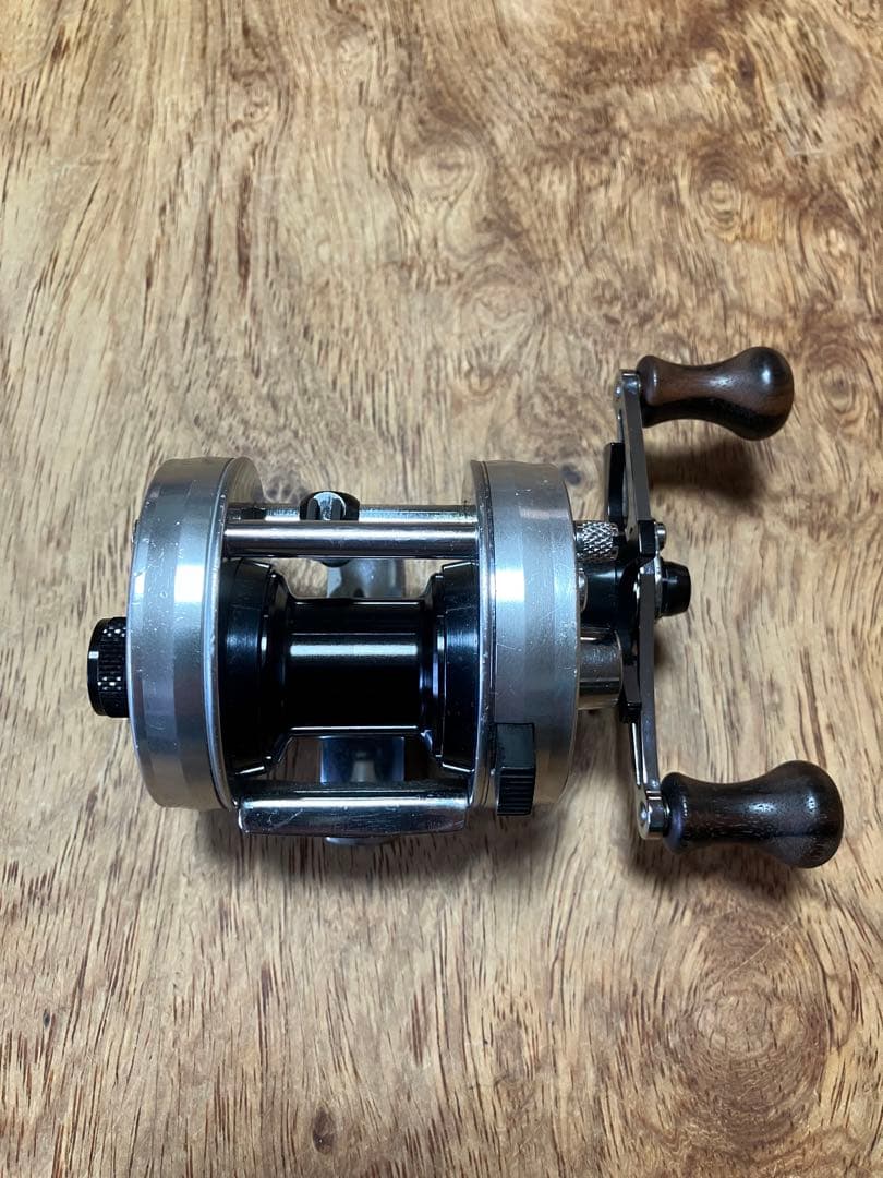 ABU アブ Ambassadeur 2500C アベイルAvailカスタム中古