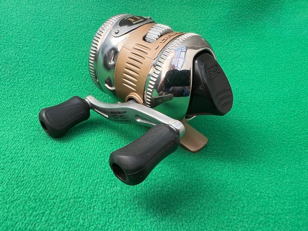 ゼブコ　ZEBCO ゴールド 11 Gold 11 スピンキャスト　付属品有