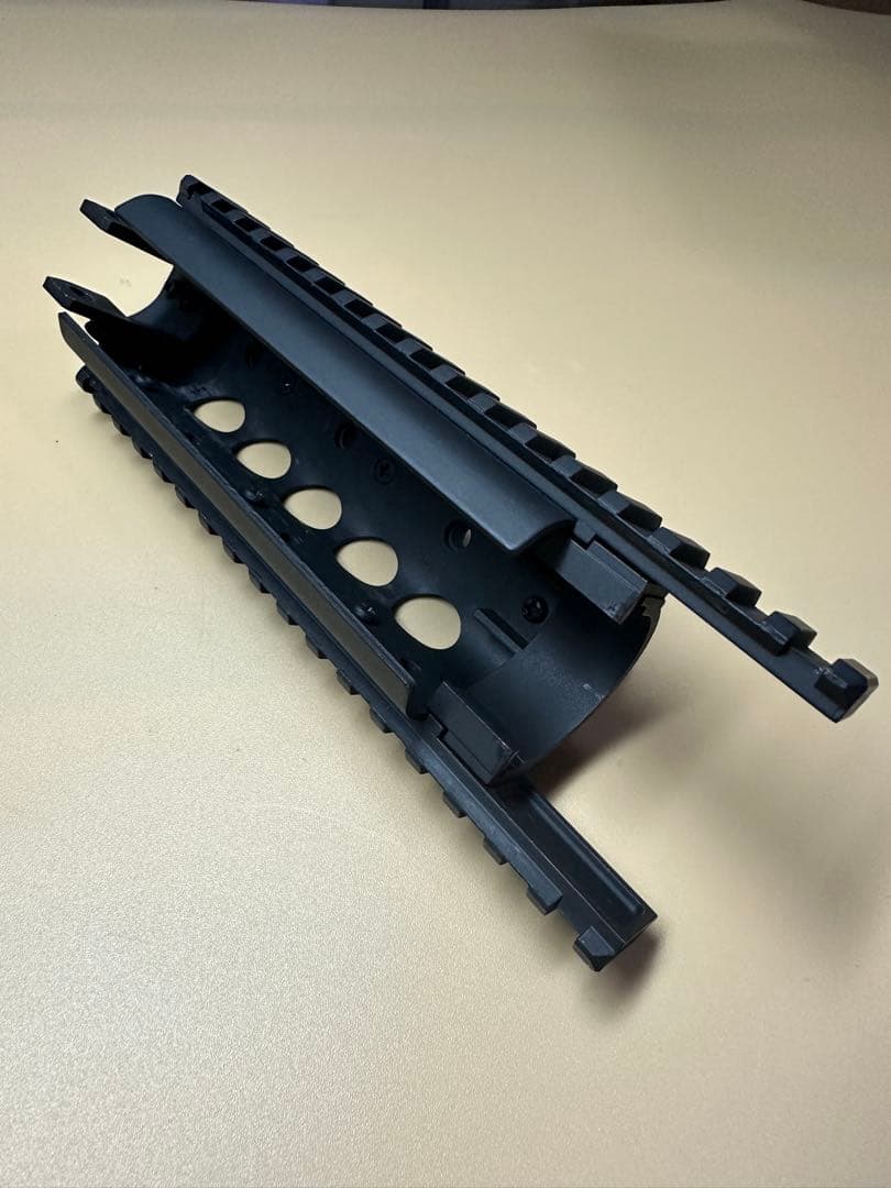 【セール/美品】東京マルイ純正 MP5用 金属ハンドガード3面 レール