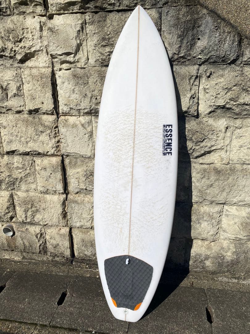 エッセンスショートボード 【初心者】　6‘2格安フィン付き
