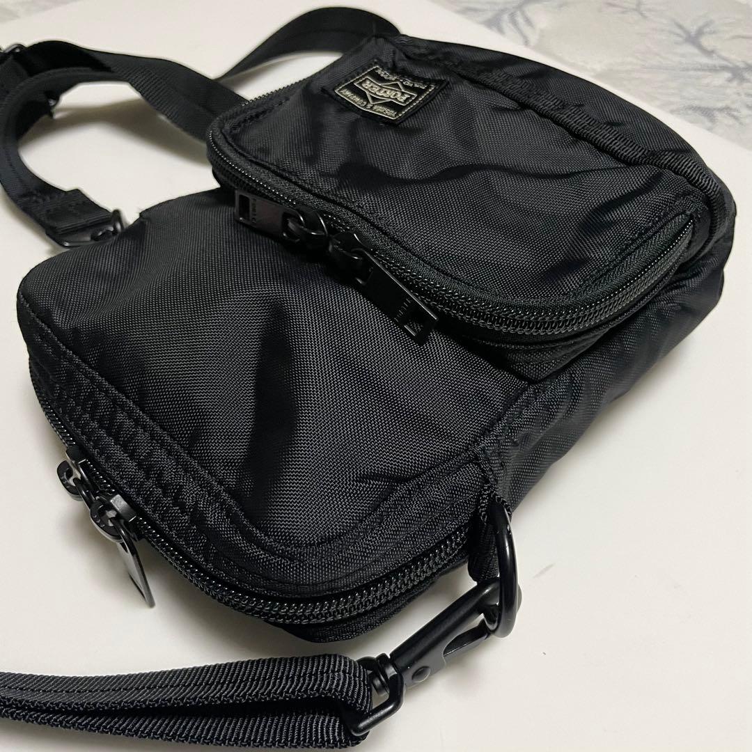 未使用に近い　ポーター フラッシュ　FLASH ショルダーバッグ　ブラック