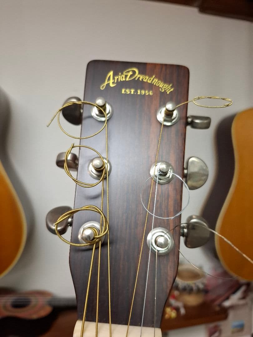 ARIA　AD-28 ドレッドノート　 アコースティックギター