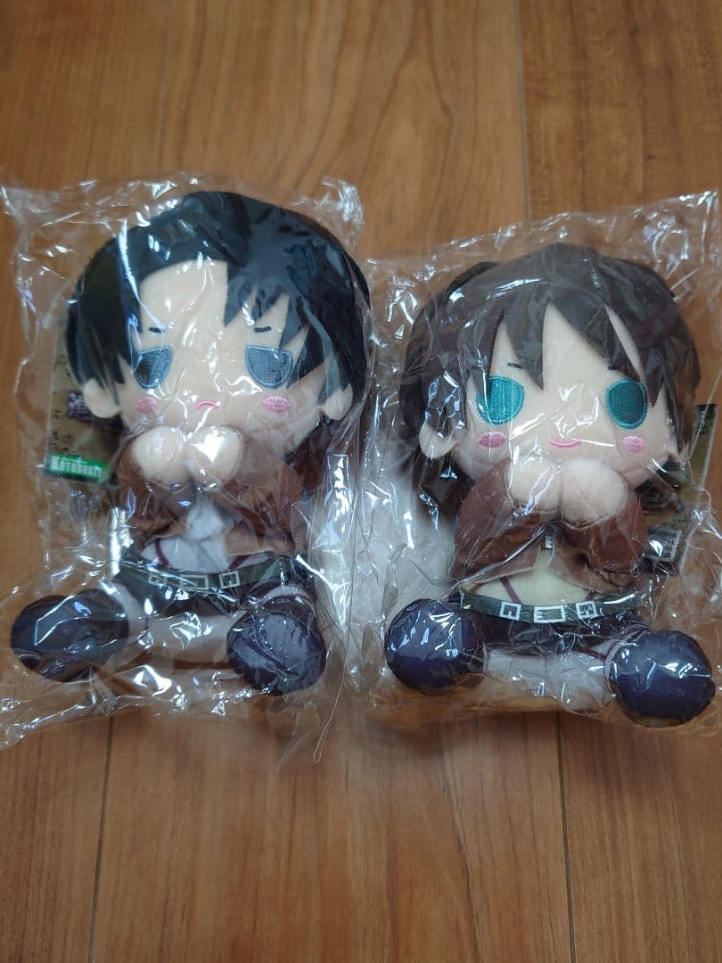 進撃の巨人 ぴたぬい エレン リヴァイ ぬいぐるみ 2種セット