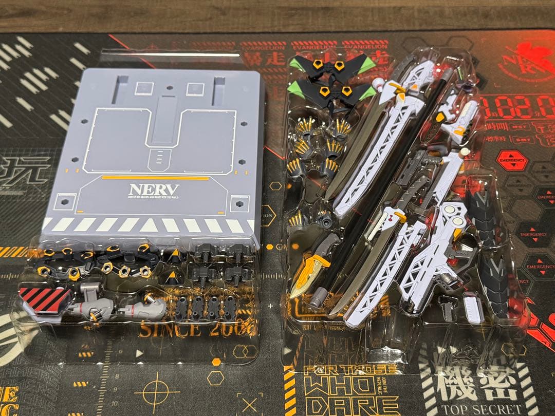 L BUILD エヴァンゲリオン 2020 初号機　2号機