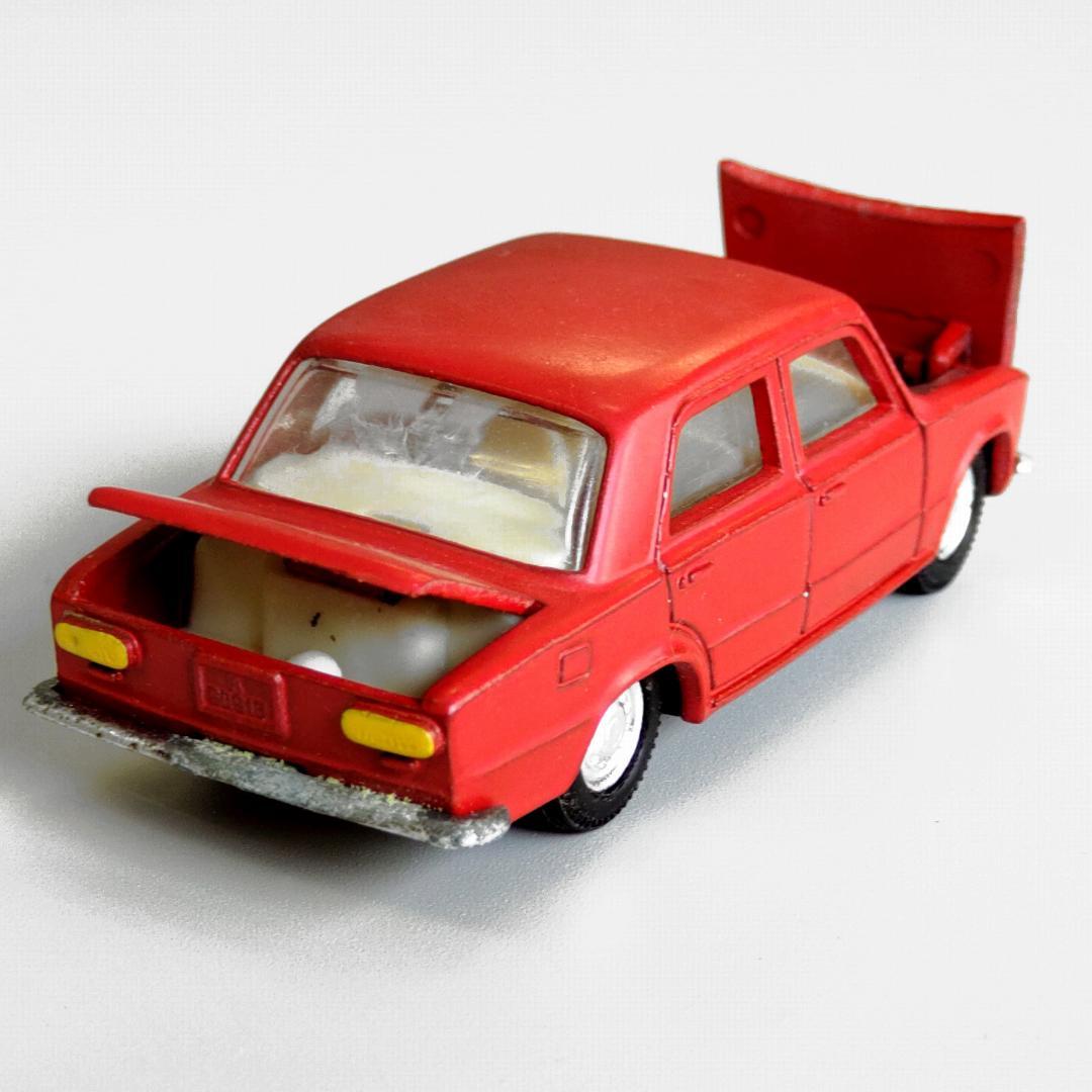 セアト 124 - ジョアル #106