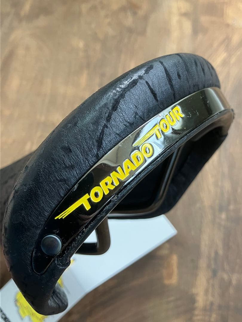 ISCASELLE TORNADO TOUR トルネードサドル　　　　AA21