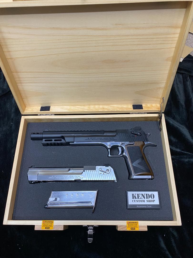 リョリョ　東京マルイ限定モデル　バイオハザードRE:2 ライトニングホーク