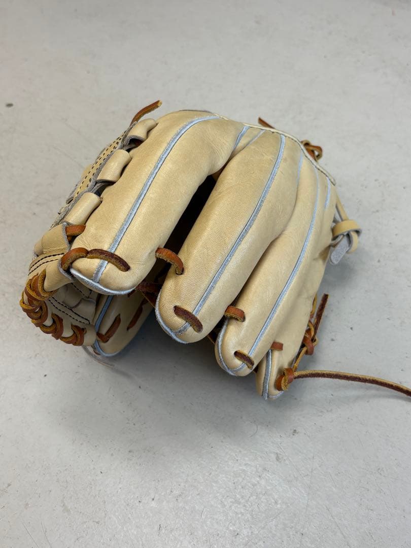 Greedy 投手用グローブ　特殊重心　小指2本