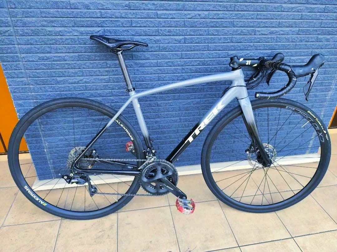 ロードバイク TREK Emonda ALR 5 Disc 2021