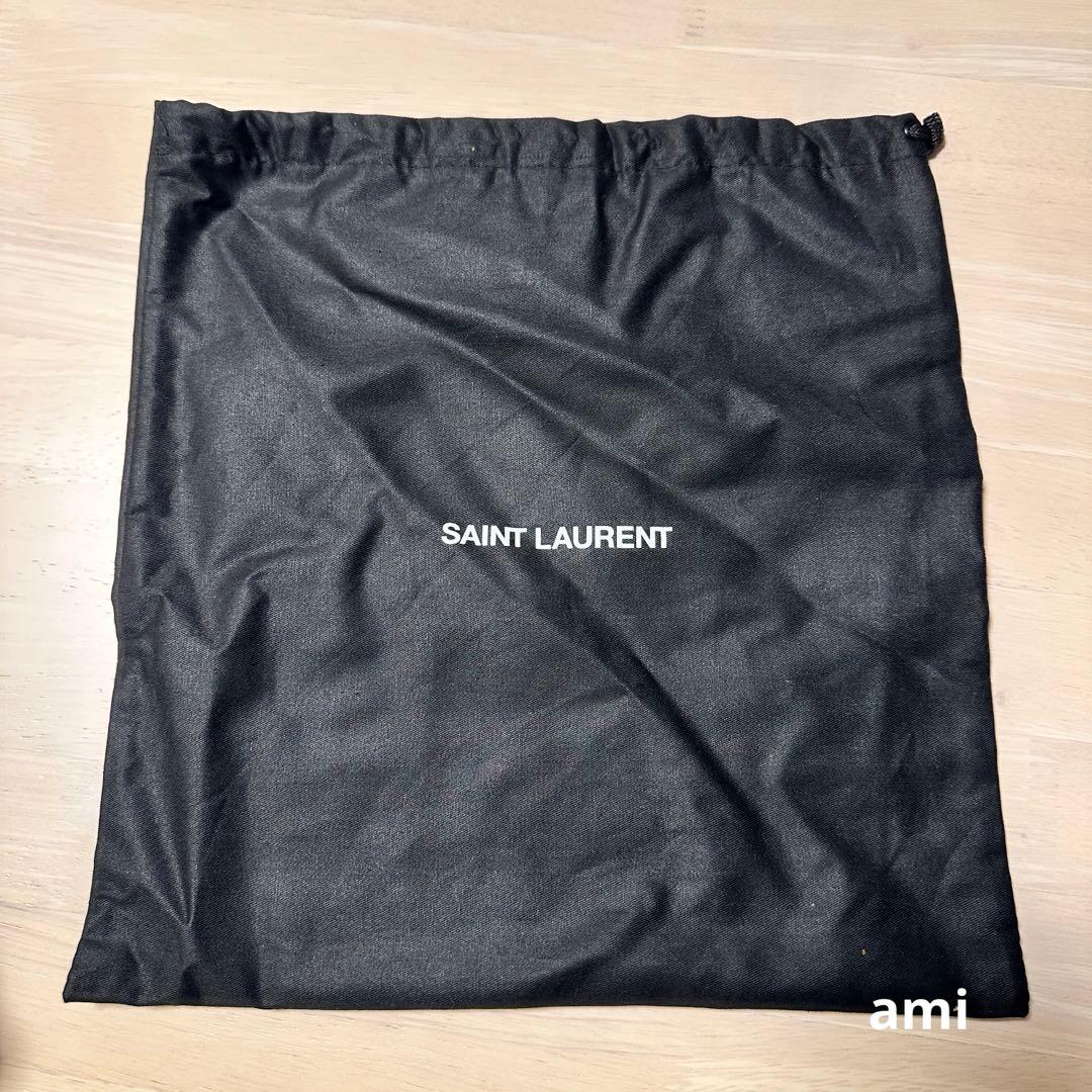 YSL ブラックレザー ベルト シルバーのバックル