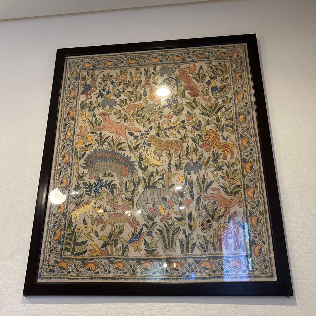 5月末まで 大きな額装 インドの伝統的なハンドメイド総刺繍アート 花と動物