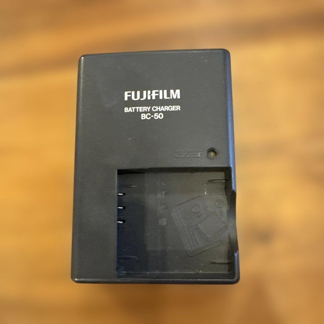 【美品】デジカメ FUJIFILM FINEPIX F60 fd 動作確認済み
