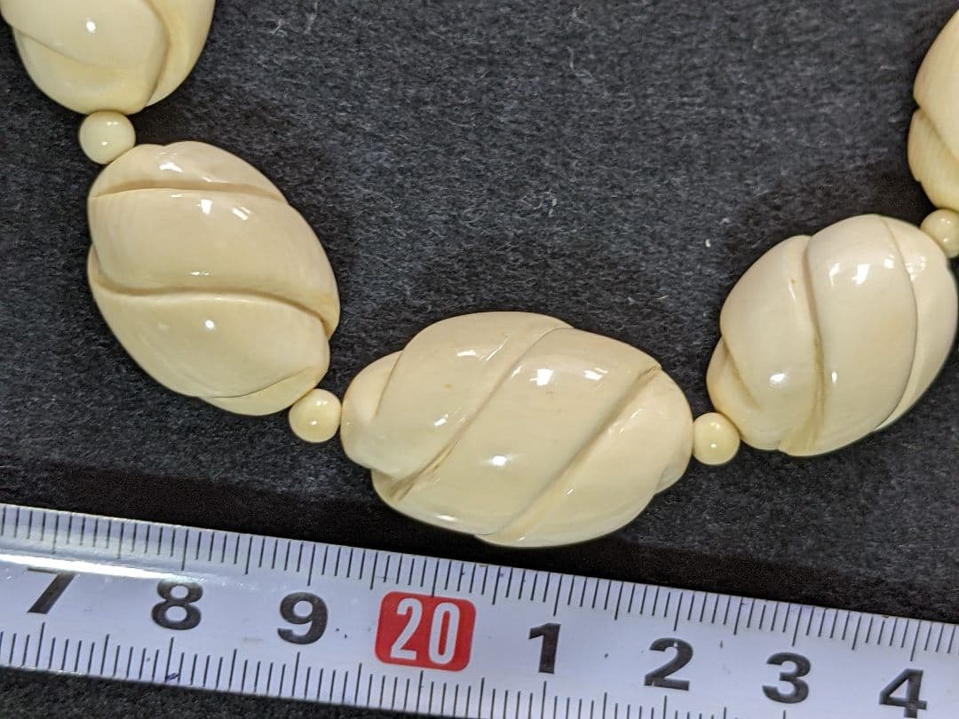 ♦？鹿角？骨？鯨歯の牙彫り 工芸品 ネックレス 宝飾品 貴金属 骨董品
