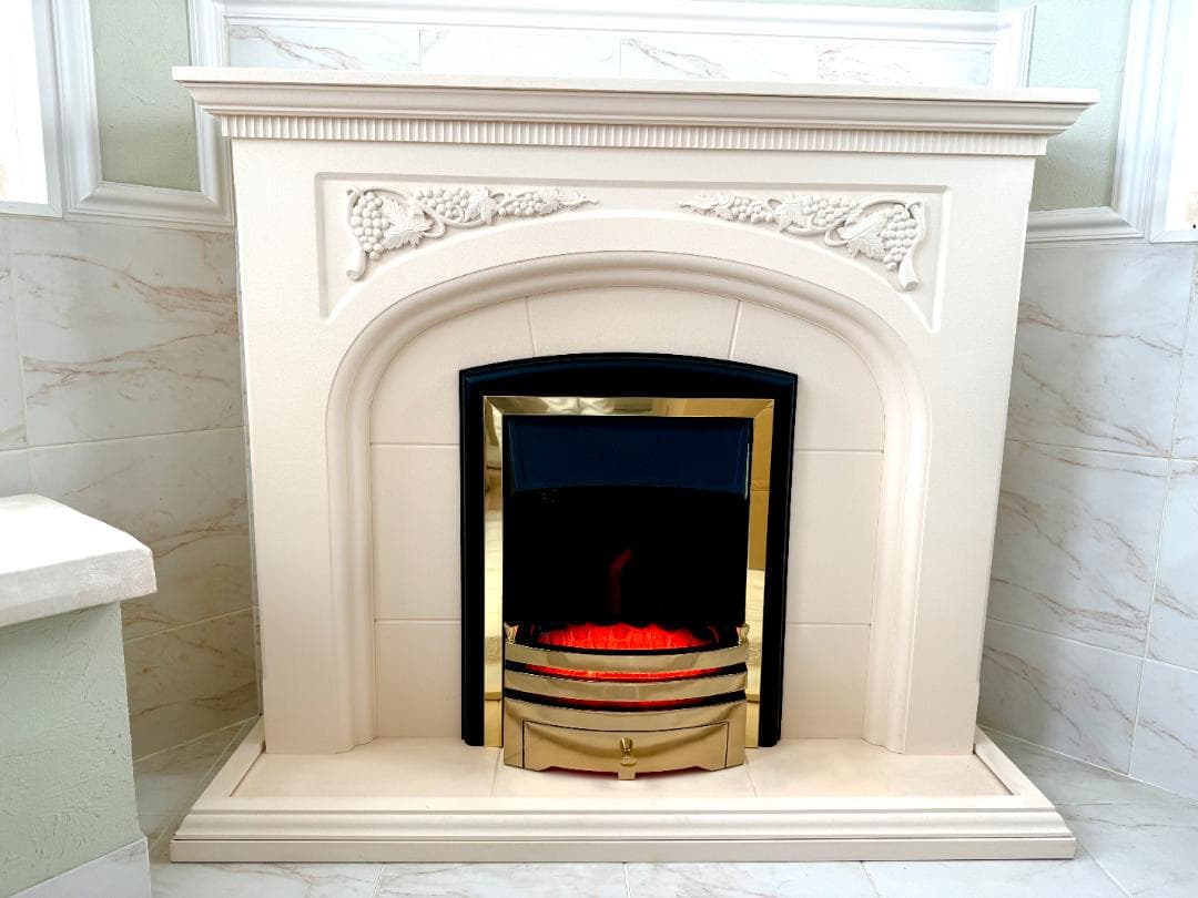 1点限り【美品】マントルピース 電気暖炉 擬似炎ヒーター付 石炭＆交換ランプ付
