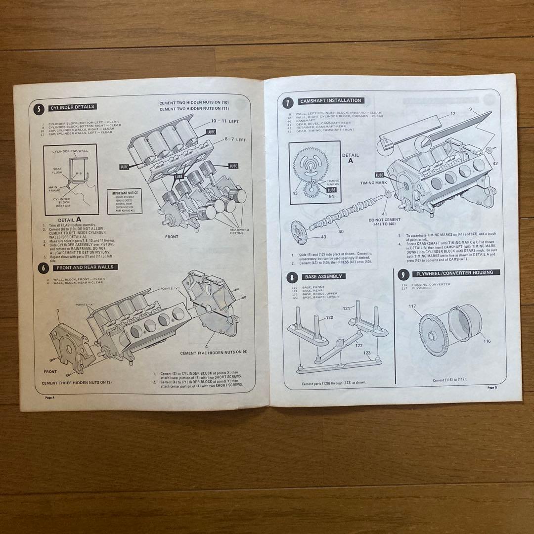 REVELL Visiblle V8 エンジン模型　1/4スケール