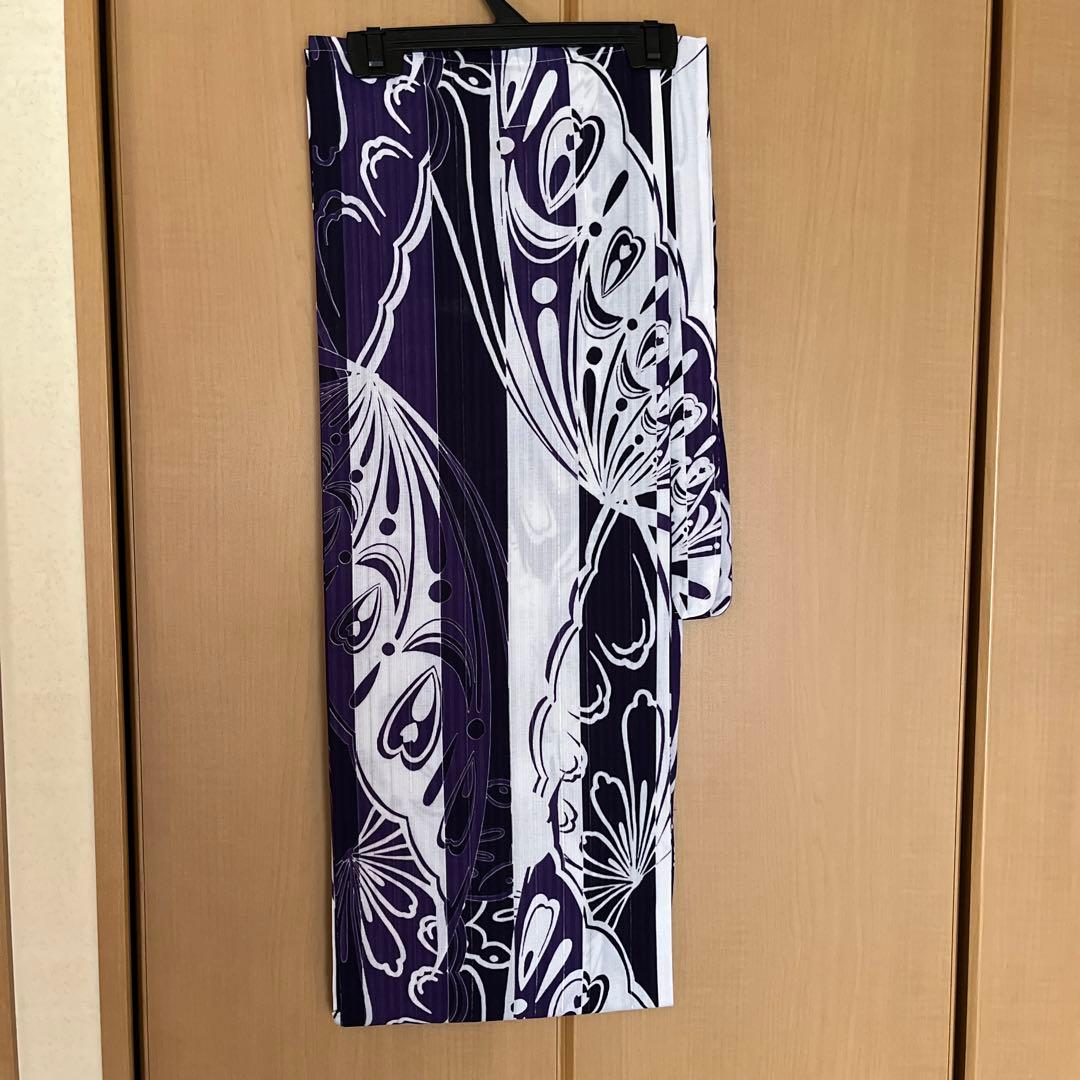 レディース　仕立て上がり　浴衣　白×紫　縦縞　地模様　蝶柄　スッキリ　ストライプ