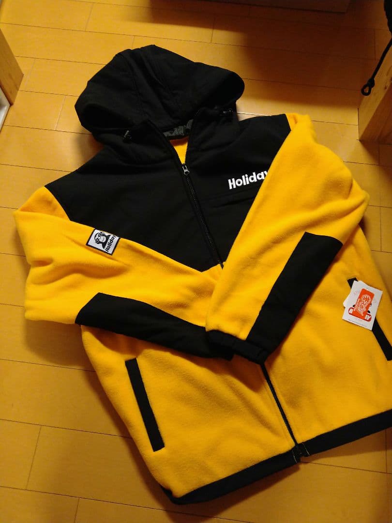 スノーボード アウター フリース  HOLIDAY ホリデー　Mサイズ