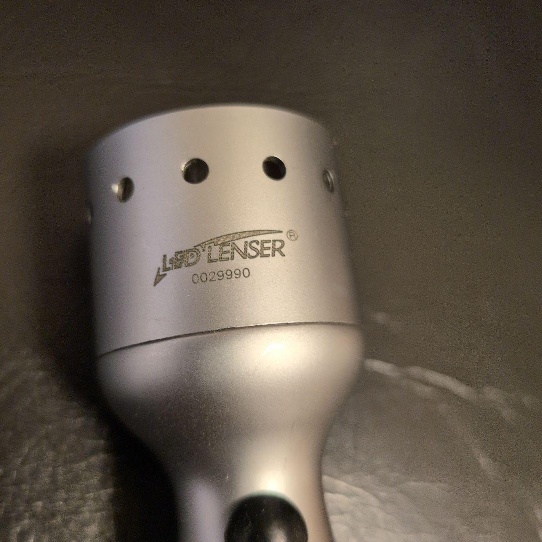 SUBARU TECNICA INTERNATIONAL LEDライト