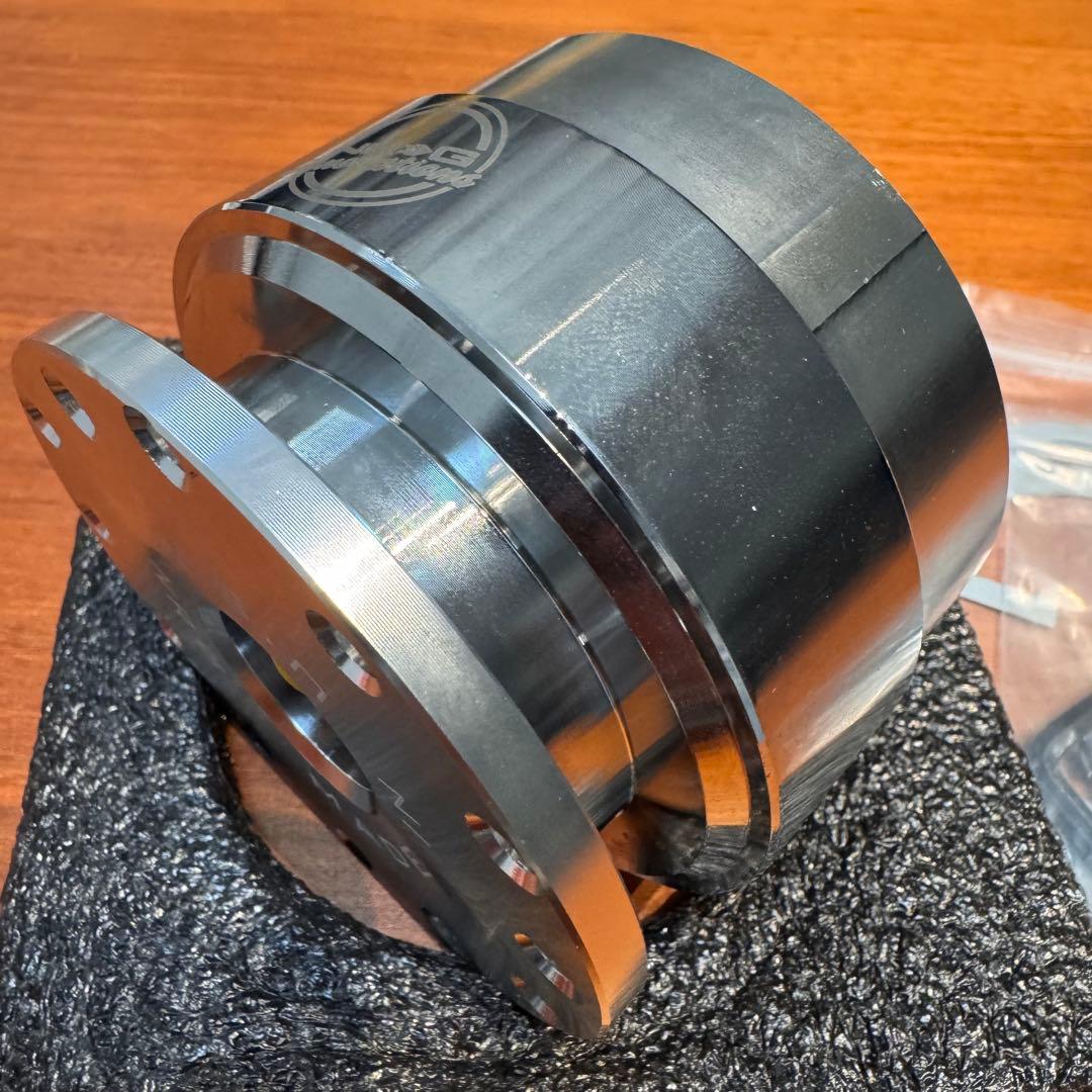 NRG クイックリリース　初期モデル　アメリカ製　シルバー　正規品