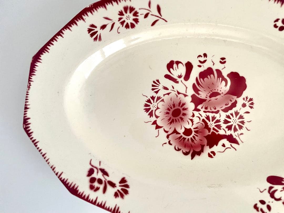 フランス アンティーク 赤い花柄のオーバルプレート