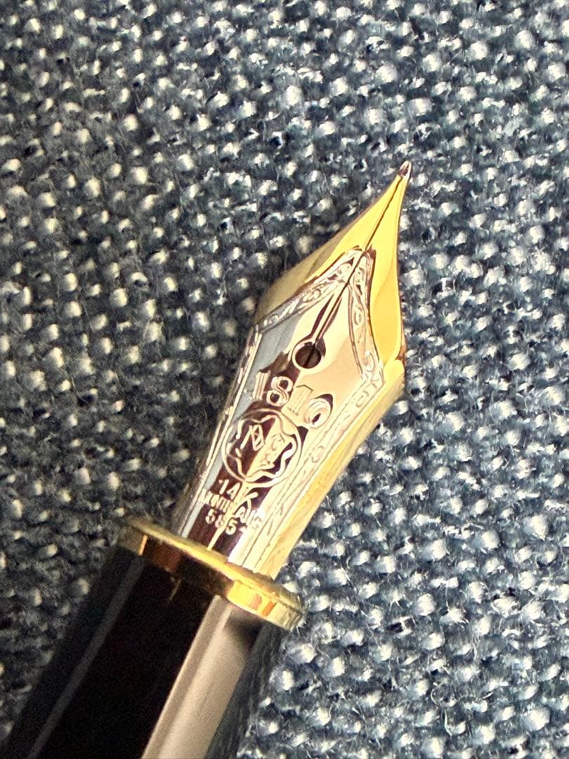 モンブラン万年筆　マイスターシュテュッククラシック