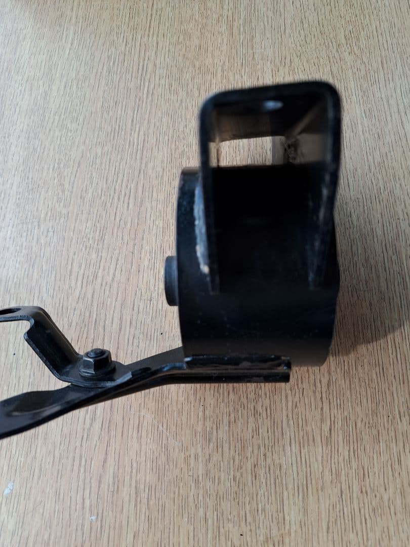 TRD強化エンジンマウント 4AGEU(5バルブ)用中古品 左右セット