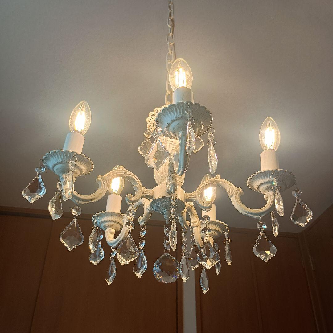 シャンデリア　シャビーホワイト　5灯 LED電球付　クリスタルガラス　注意点有り