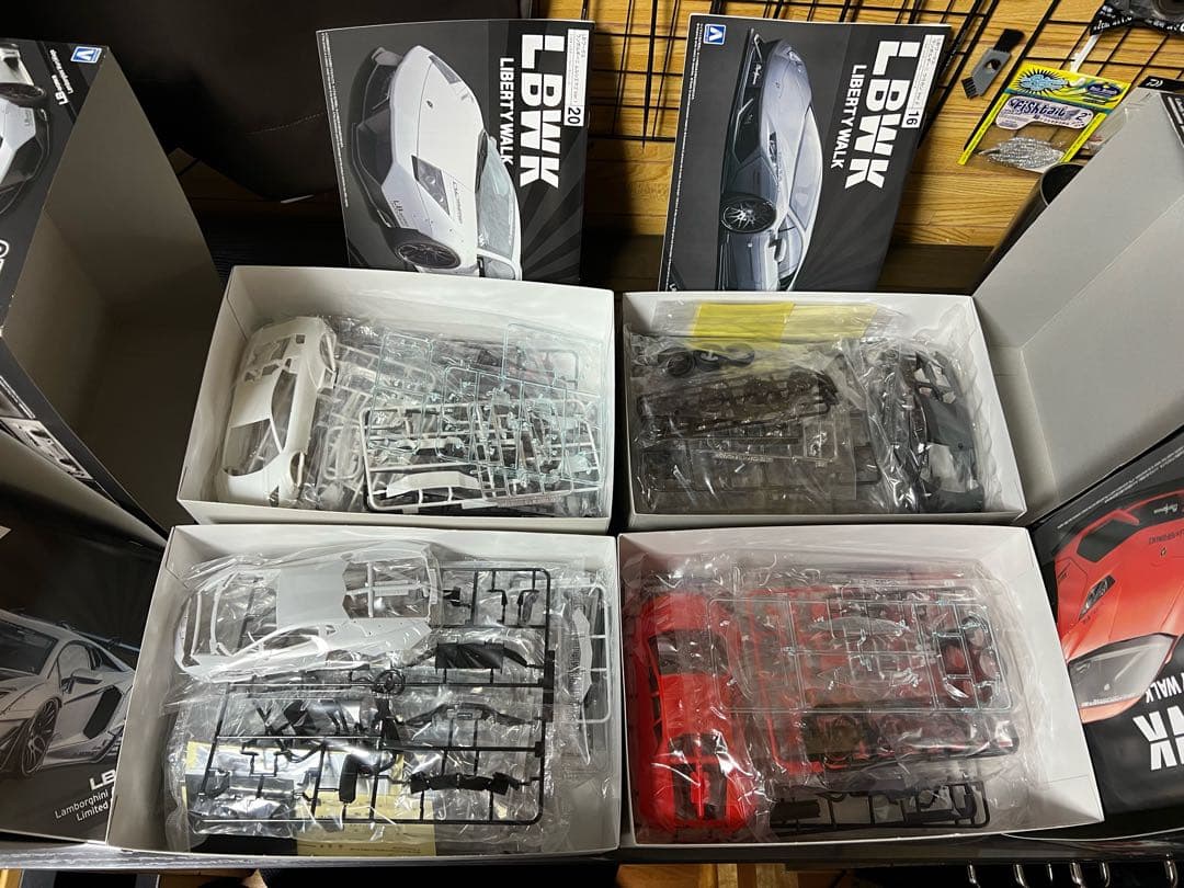 アオシマ　LBWK リバティーウォーク　ランボルギーニ　4台セット　新品未組立