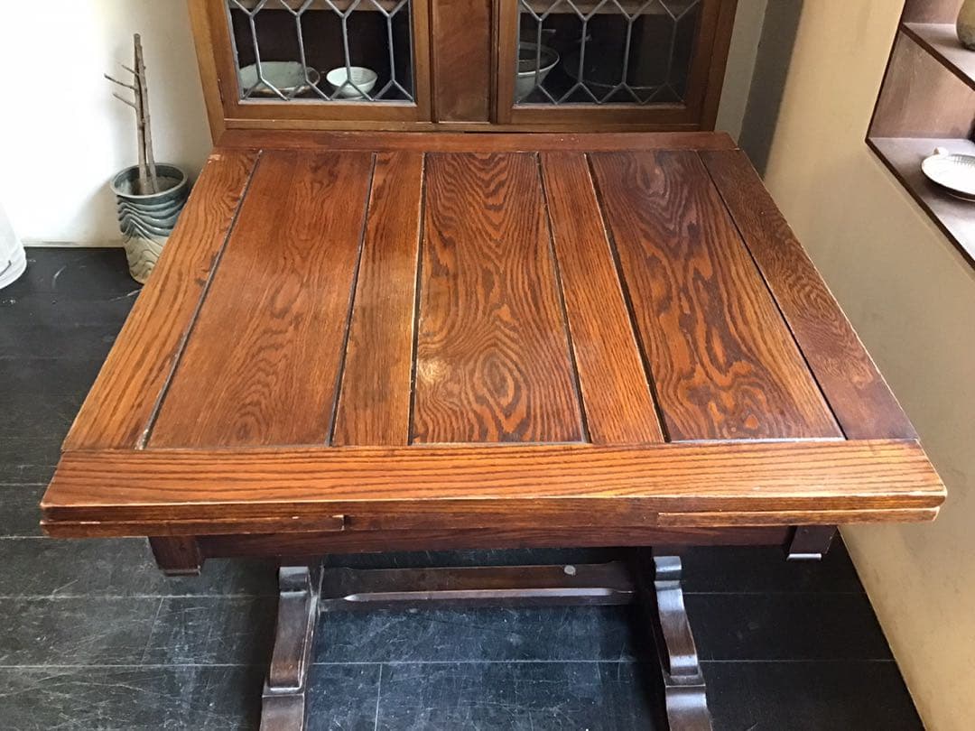 ドローリーフテーブル　伸縮式テーブル　2月20日から3月10日までに配送予定。