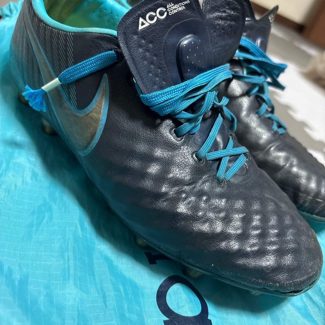 ナイキ サッカースパイク マジスタ オーパス 2 HG-E