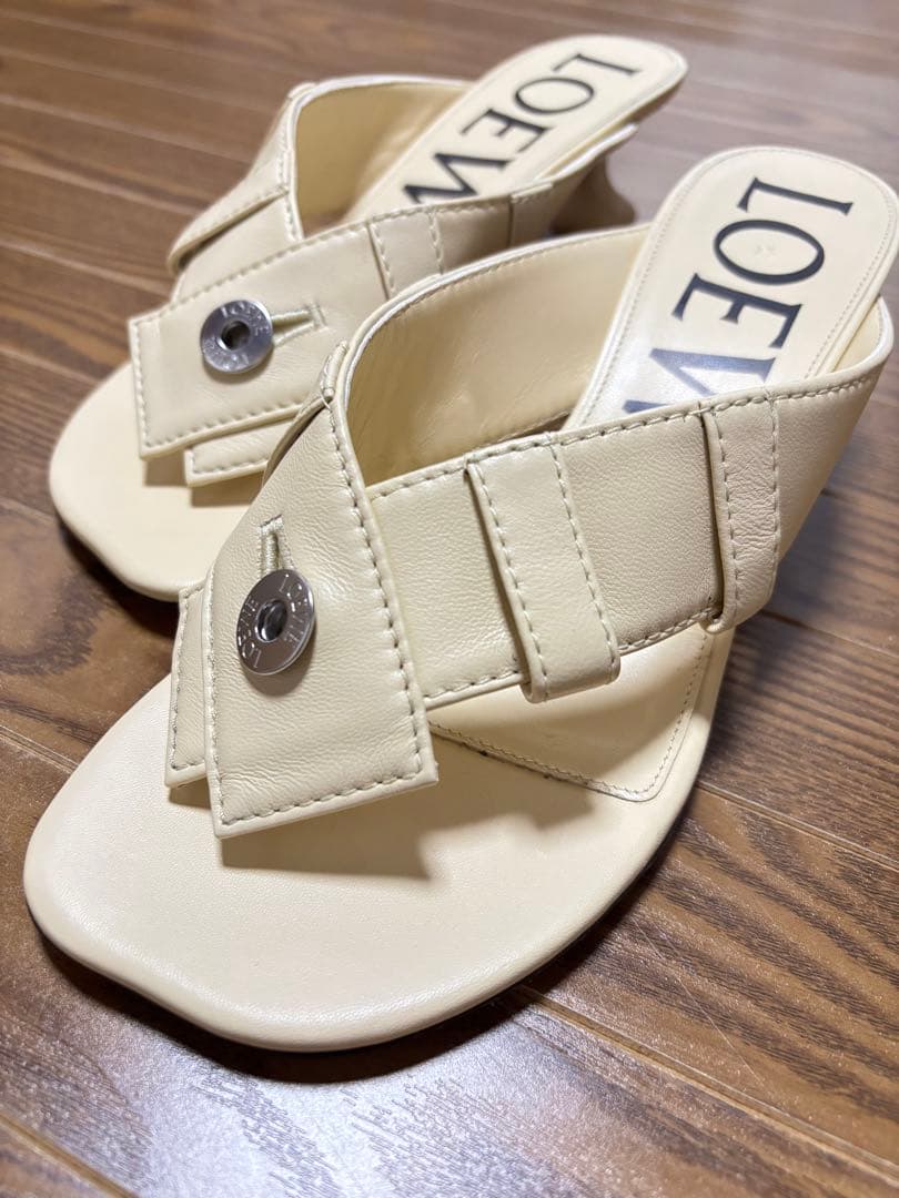 新品未使用品　LOEWE トイミュールサンダル 38
