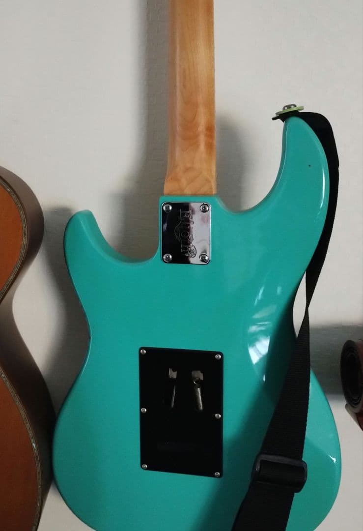 SSH ウィルキンソンブリッジ　ストラトタイプ　 エレキギター