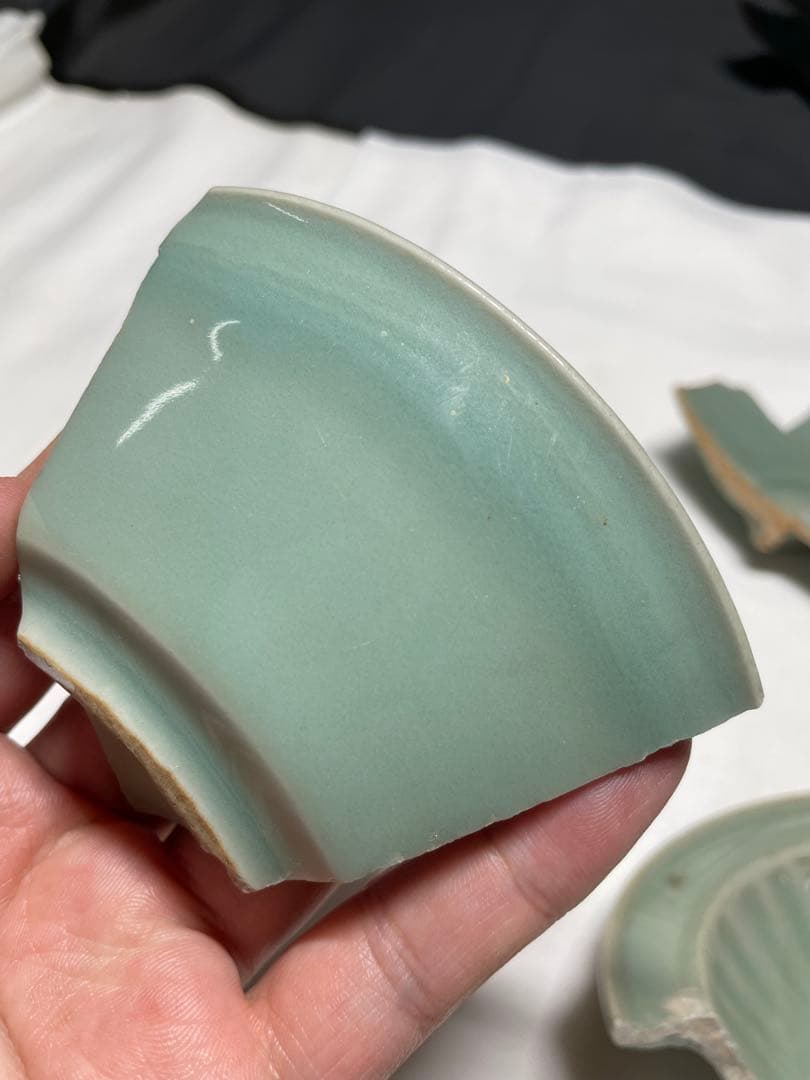 アーコルページ　龍泉青磁。青磁標本。古美術。骨董品。殘片2本。宋時代