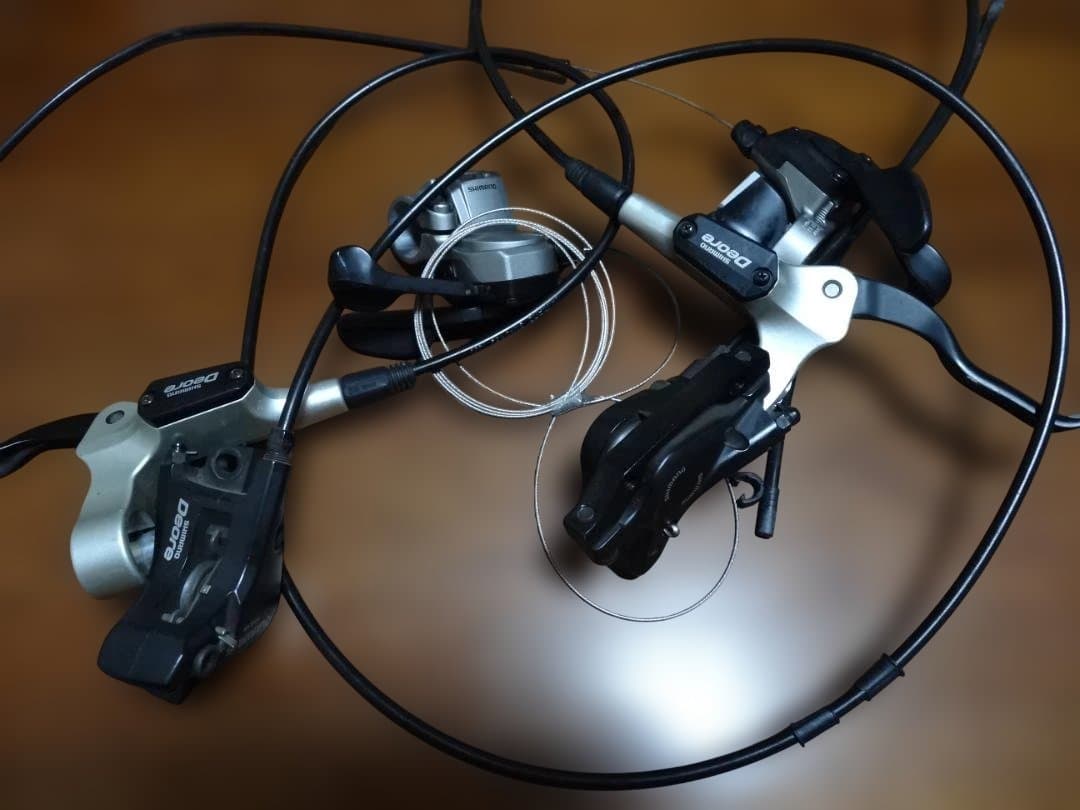 Shimano Deore 油圧ブレーキ＋シフトレバー（３×９速）セット（中古）
