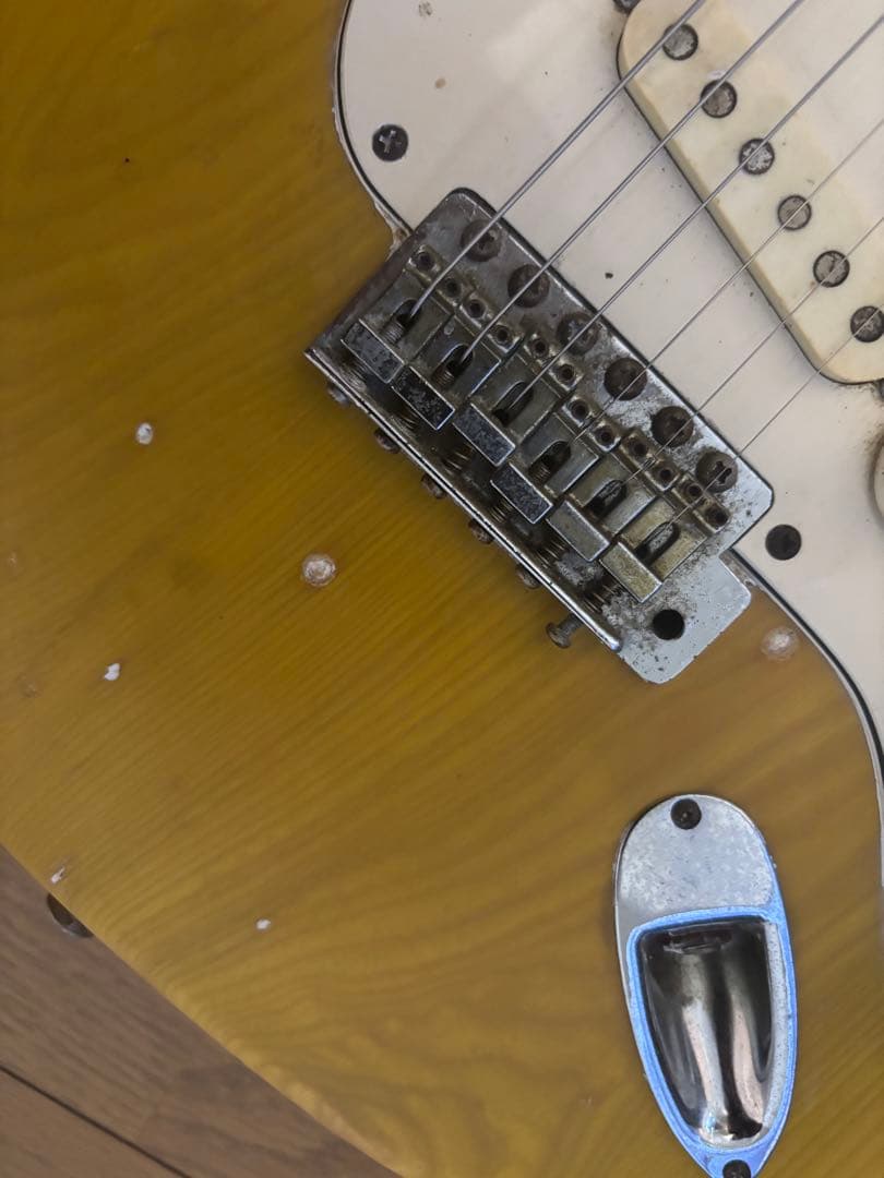 フェルナンデスバーニー初期型FSTストラトキャスター