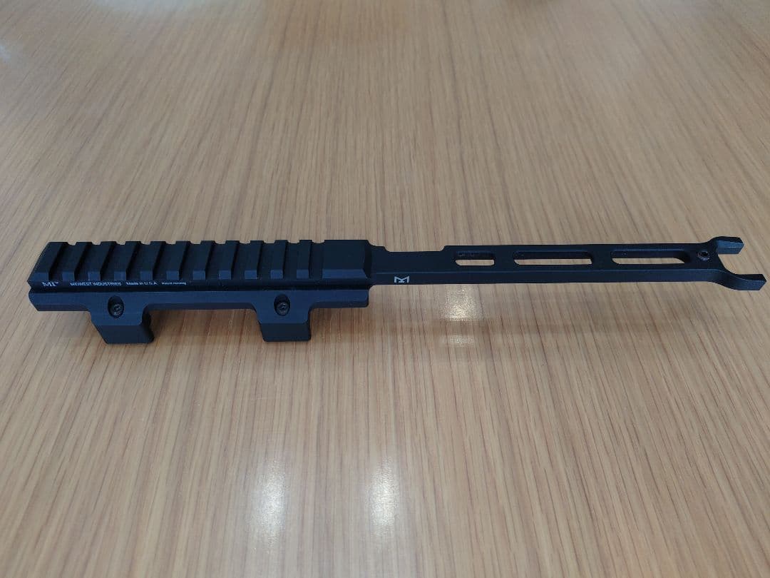Midwest Industries　MP5 マウントレイル　実物