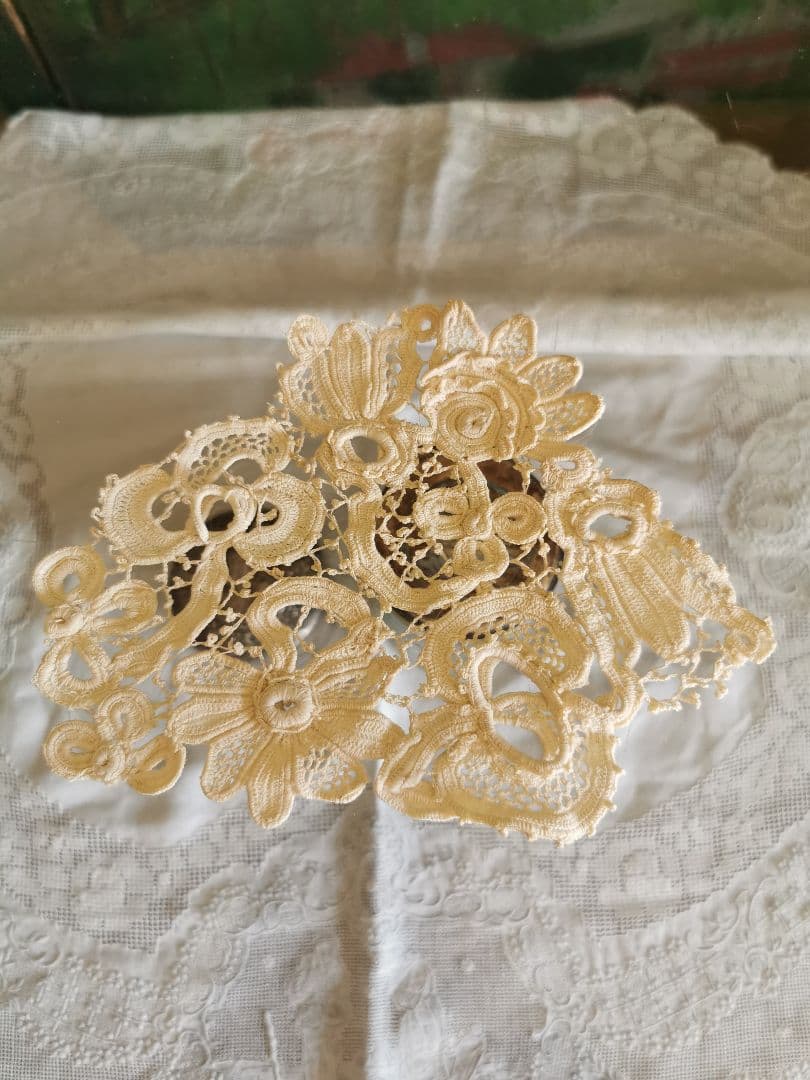 アンティーク アイリッシュクロシェレース 多層パンジー向日葵三つ葉 手編ドイリー