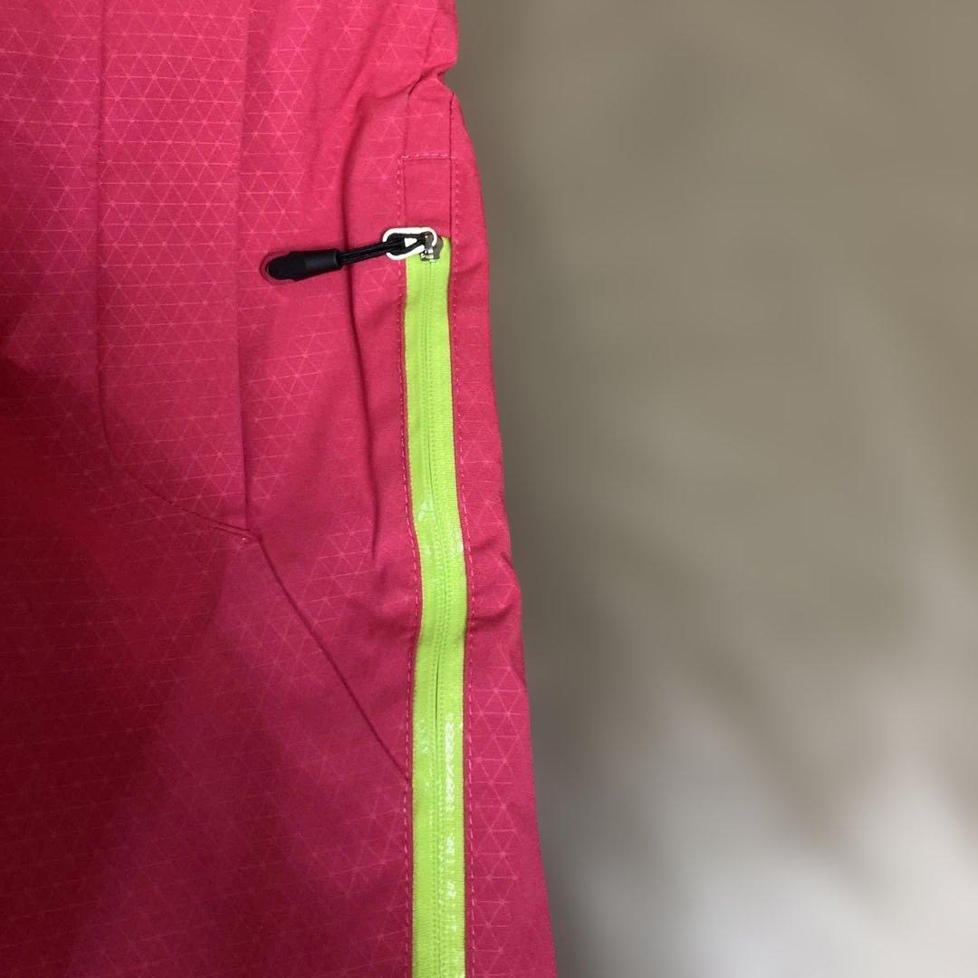 レディース　スキーウェアー