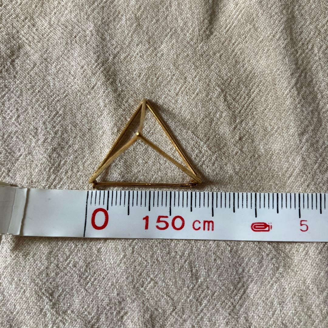 shihara 三角形ピアス 金メッキ