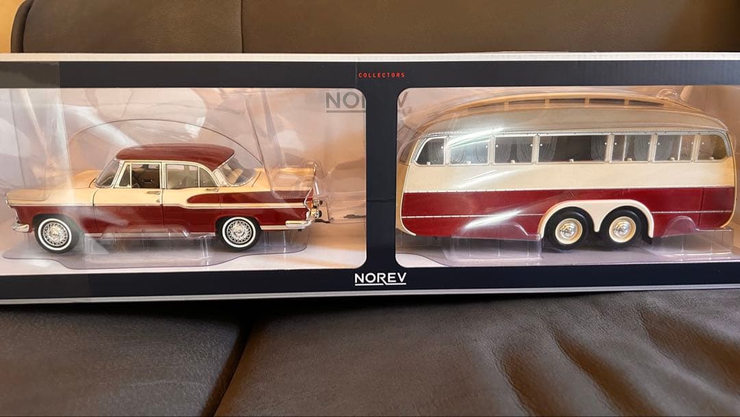 お値下げ！フォード シムカ ヴデット 1958 & Henon トレーラーハウス