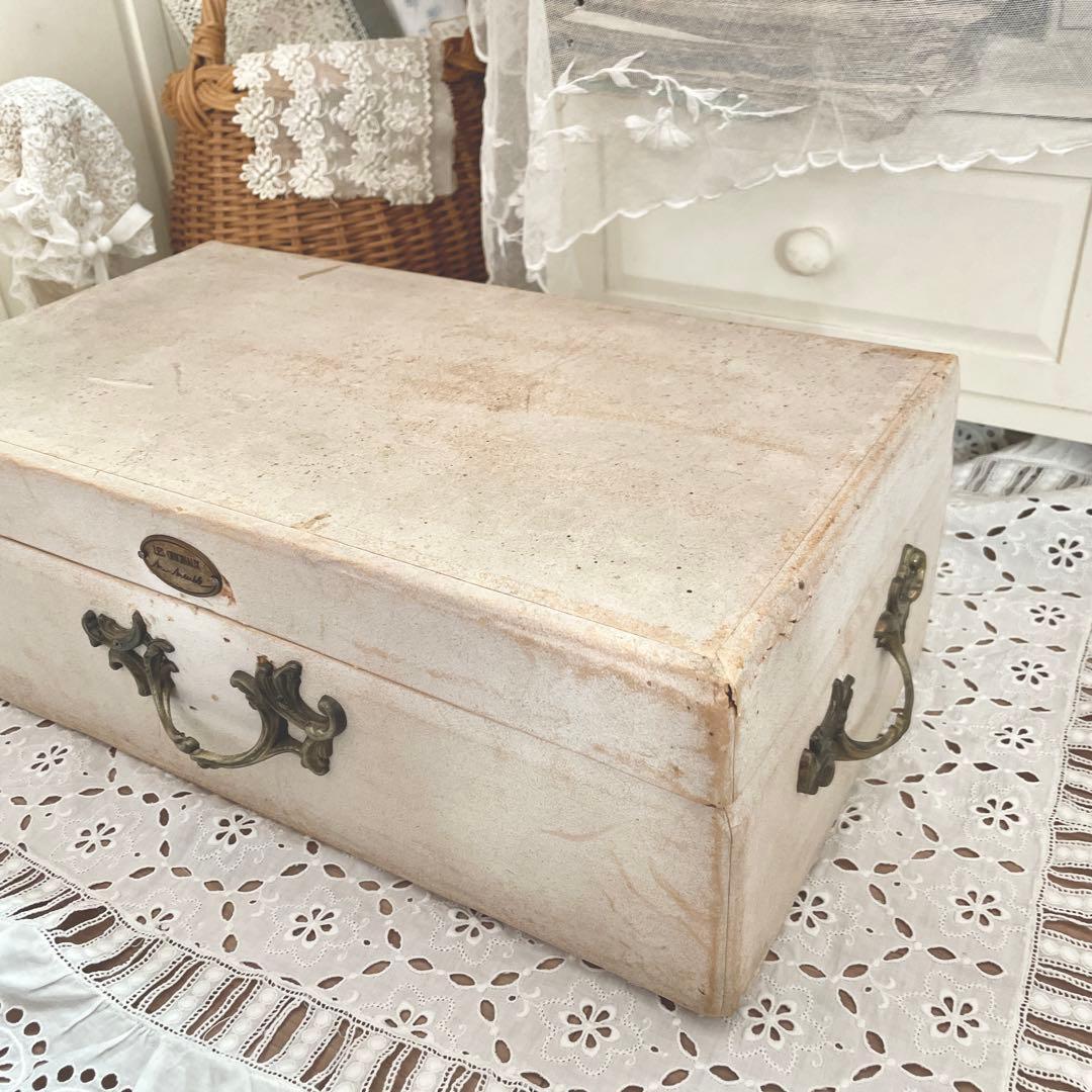 フランスアンティーク　トランク