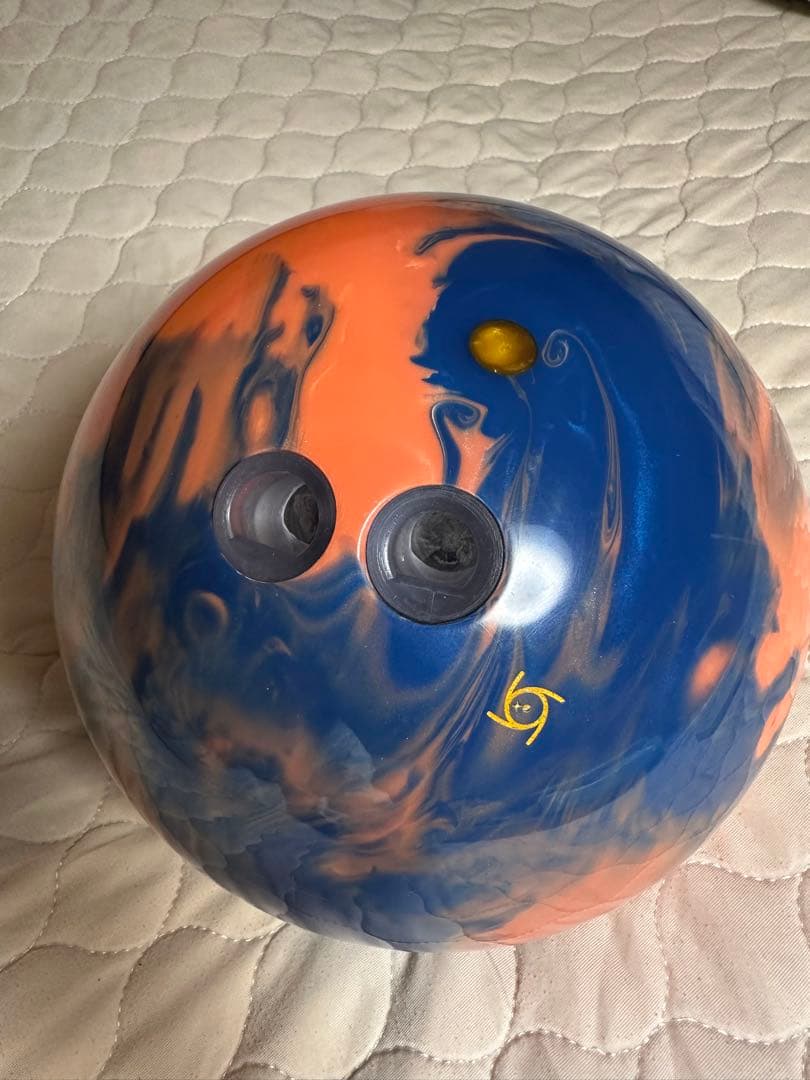 ボウリングボール　バイトパニックX 15ポンド