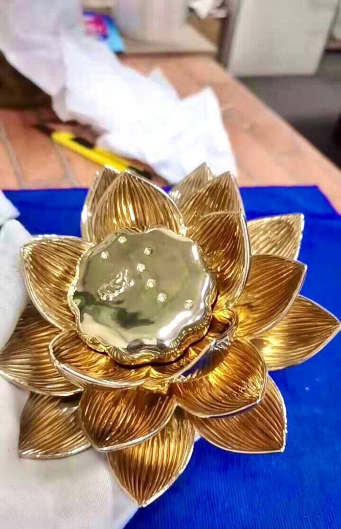 チベット密教法器 キンレンカ 真鍮製 金蓮花 仏教美術 15cm