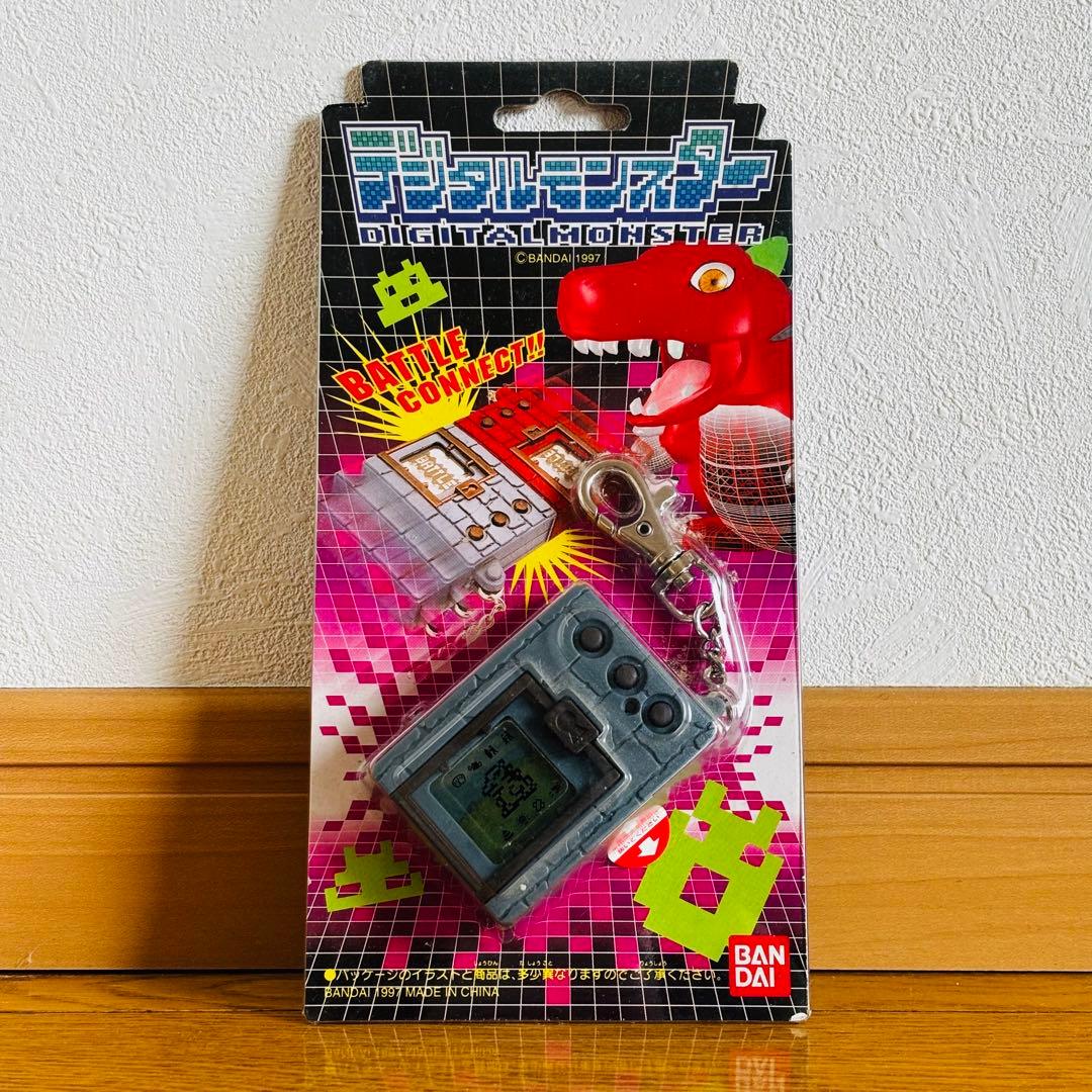 デジタルモンスター（初代）グレー BANDAI