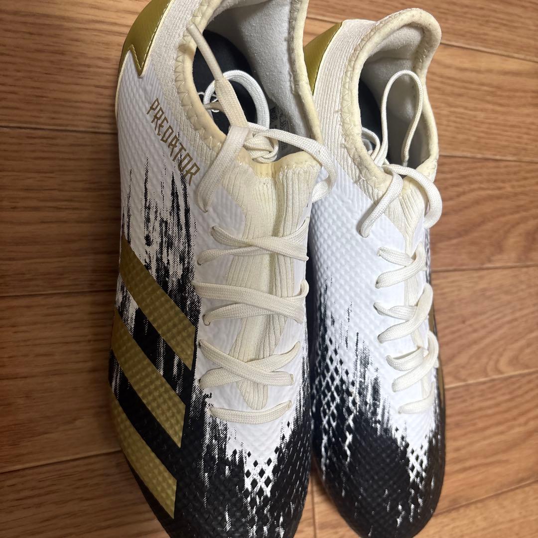 adidasPredator ホワイト×ブラック×ゴールド 24.5cm