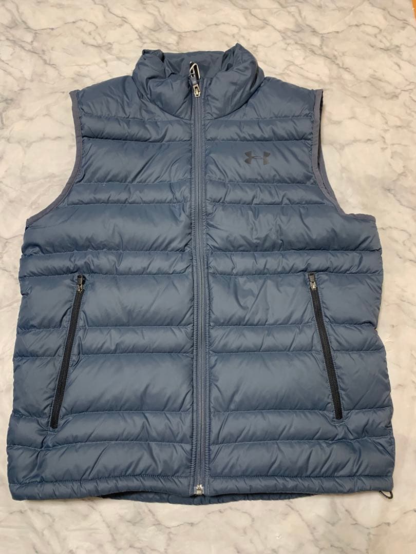 美品　UNDER ARMOUR COLDGEAR高機能 アーマーダウンベスト　L
